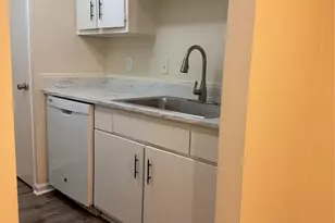 3535 Nasa Road 1 Pkwy, Seabrook, TX 77586 - Photo 4