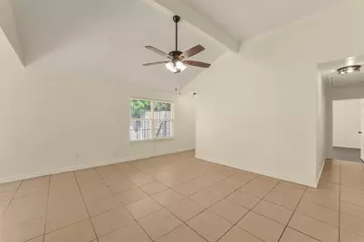 18147 Dinner Creek Drive, Katy, TX 77449 - Photo 10