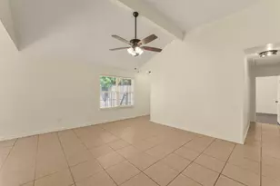 18147 Dinner Creek Dr, Katy, TX 77449 - Photo 10