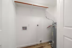 2222 N Austin Ave, Pearland, TX 77581 - Photo 12