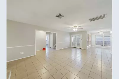 10827 Sugar Hill Drive #A, Houston, TX 77042 - Photo 6