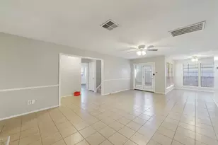 10827 Sugar Hill Dr, Houston, TX 77042 - Photo 6