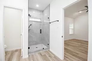 2139 Counter Point Dr, Houston, TX 77055 - Photo 30