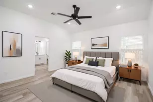 2139 Counter Point Dr, Houston, TX 77055 - Photo 10