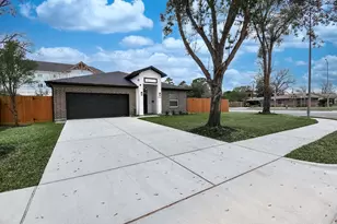 2139 Counter Point Dr, Houston, TX 77055 - Photo 4