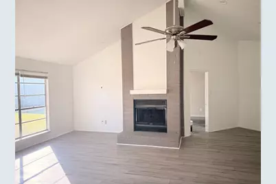 8203 Lone Quail Drive, Houston, TX 77489 - Photo 4