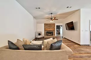 11 W Lake Forest Ct, Conroe, TX 77384 - Photo 28