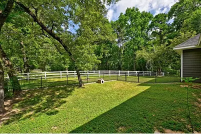 11 W Lake Forest Court, Conroe, TX 77384 - Photo 48