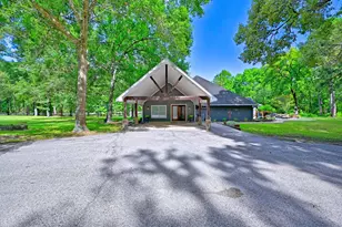 11 W Lake Forest Ct, Conroe, TX 77384 - Photo 8