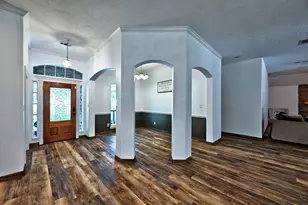 11 W Lake Forest Ct, Conroe, TX 77384 - Photo 12