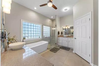 118 Hillsborough Drive W, Montgomery, TX 77356 - Photo 26