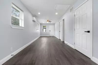 4120 Linn Street #A, Houston, TX 77026 - Photo 2