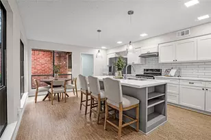 16626 Neumann Dr, Houston, TX 77058 - Photo 2