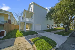 2202 31st St, Galveston, TX 77550 - Photo 8