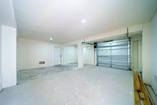 2202 31st St, Galveston, TX 77550 - Photo 32