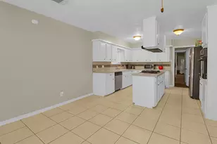 4205 Lariat Dr, Baytown, TX 77521 - Photo 8