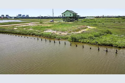 3307 Sailfish, Port Bolivar, TX 77650 - Photo 10