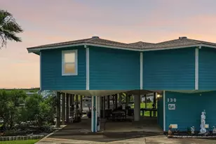 130 Admiral Ln, Freeport, TX 77541 - Photo 2