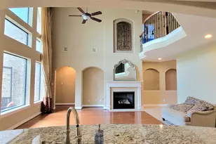2498 Encino Ave, League City, TX 77573 - Photo 2