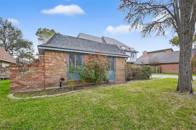 2911 Robinson Road, Missouri City, TX 77459 - Photo 2