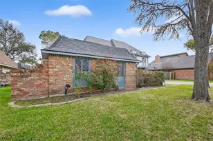 2911 Robinson Rd, Missouri City, TX 77459 - Photo 2
