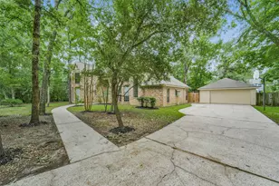 67 N Skyflower Ct, Spring, TX 77381 - Photo 4