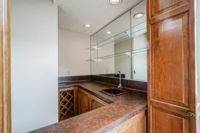 67 N Skyflower Court, The Woodlands, TX 77381 - Photo 10