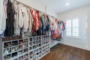 247 Green Blvd, Shenandoah, TX 77384 - Photo 18