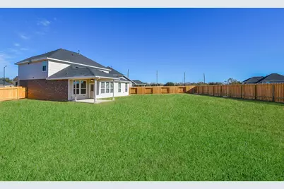 8106 Royal Palm Court, Fulshear, TX 77441 - Photo 32