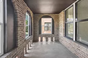 2516 Arbor St, Houston, TX 77004 - Photo 2