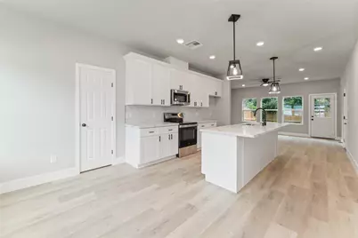 5420 Lynnfield Street #A/B, Houston, TX 77028 - Photo 10