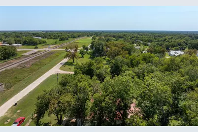 1008 Railroad, Thornton, TX 76687 - Photo 14