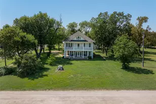 1008 Railroad, Thornton, TX 76687 - Photo 16
