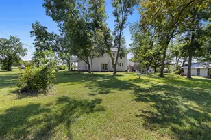 1008 Railroad, Thornton, TX 76687 - Photo 6