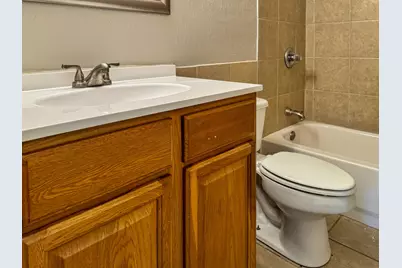 2102 5th Avenue N #5, Texas City, TX 77590 - Photo 10