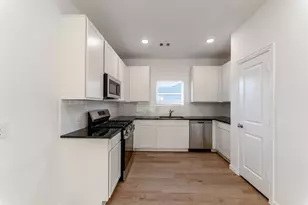 14136 Biscayne Trl, Conroe, TX 77303 - Photo 12