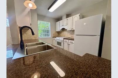 2030 Plantation Drive #B1, Conroe, TX 77301 - Photo 8