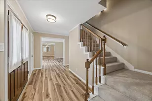 3319 Redwood Lodge Dr, Kingwood, TX 77339 - Photo 2