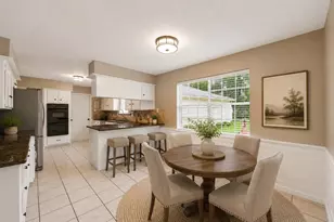 3319 Redwood Lodge Dr, Kingwood, TX 77339 - Photo 6