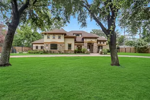 9120 Kenilworth St, Houston, TX 77024 - Photo 2