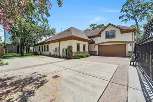 9120 Kenilworth St, Houston, TX 77024 - Photo 4