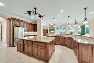9120 Kenilworth St, Houston, TX 77024 - Photo 10