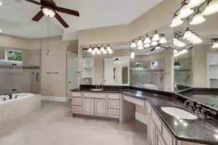 9120 Kenilworth St, Houston, TX 77024 - Photo 20