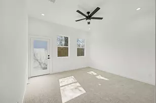 5034 Pershing St, Houston, TX 77033 - Photo 18