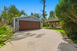 1320 Woodvine Dr, Houston, TX 77055 - Photo 22