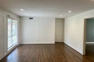 215 Bizerte St, Houston, TX 77022 - Photo 8
