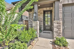 440 Flowering Lotus Ct, Conroe, TX 77318 - Photo 4