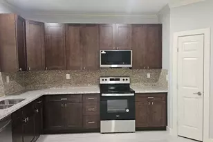 5802 Twisted Pine Ct, Houston, TX 77039 - Photo 2