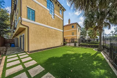 1302 Antoine Drive #A, Houston, TX 77055 - Photo 2