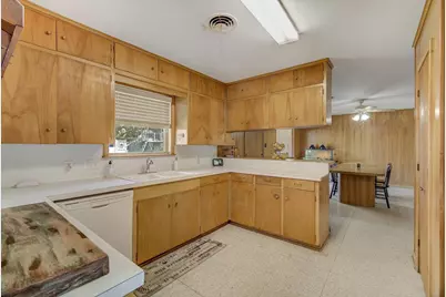 2011 Glendale Street, Liberty, TX 77575 - Photo 12